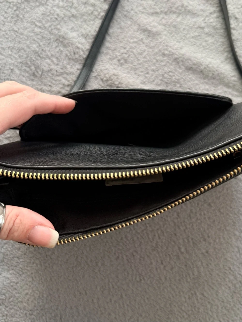 Universal Thread Black Pebbled Leather Cayden Crossbody Bag
